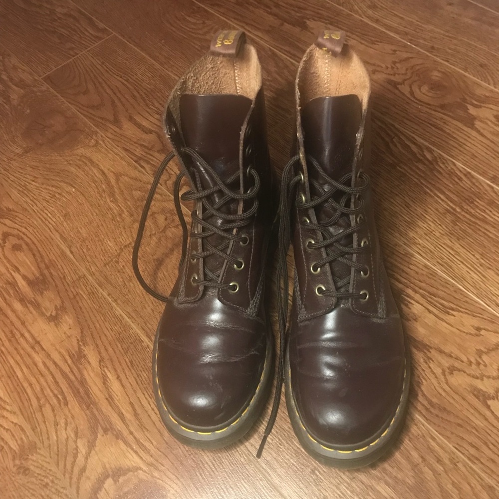 Women’s Dr. Martens Pascal boot